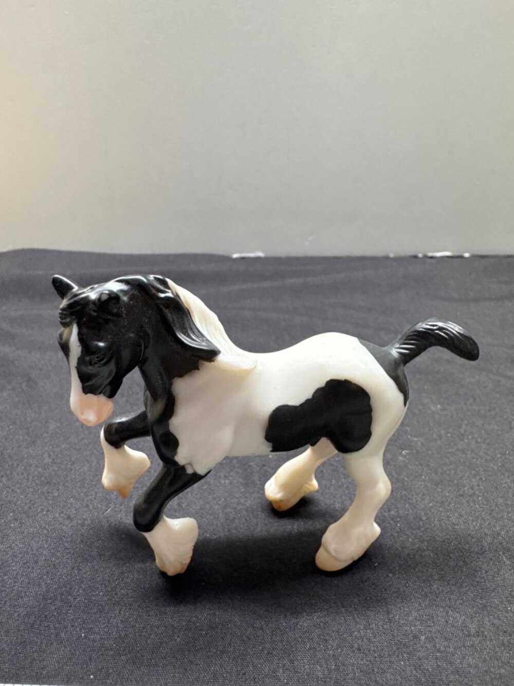 Breyer Stablemates Clydesdale Black & White Pinto 1999 Collectible Figurine 3 In
